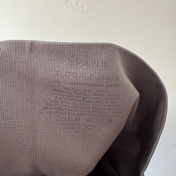 Spanx Look At Me Now Cropped Seamless Leggings In Sage Camo - Picture 6 of 6